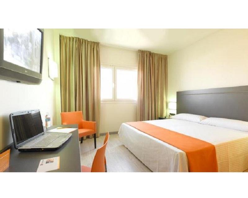 H2 Fuenlabrada Hotel ภายนอก รูปภาพ
