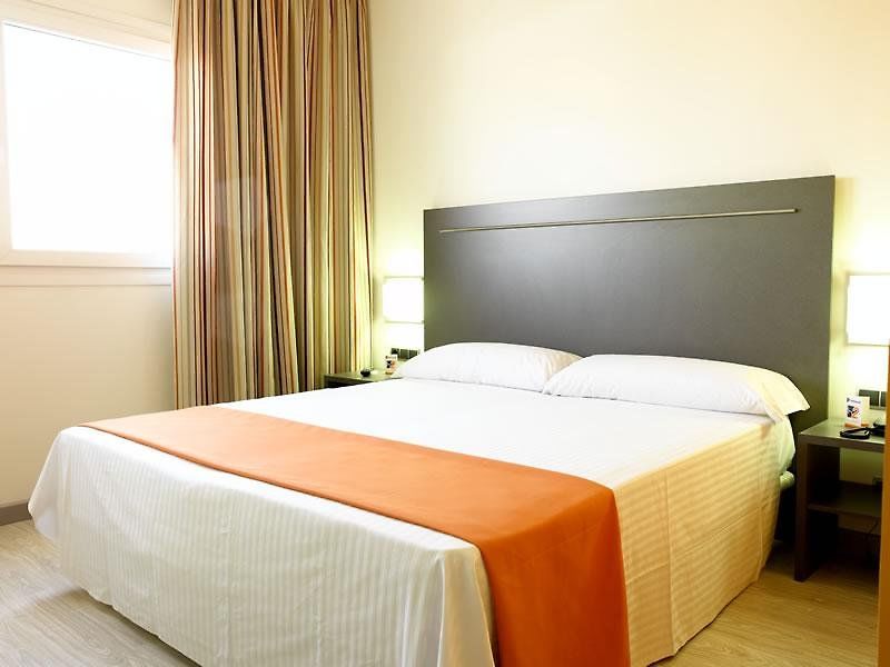 H2 Fuenlabrada Hotel ภายนอก รูปภาพ