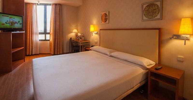 H2 Fuenlabrada Hotel ภายนอก รูปภาพ
