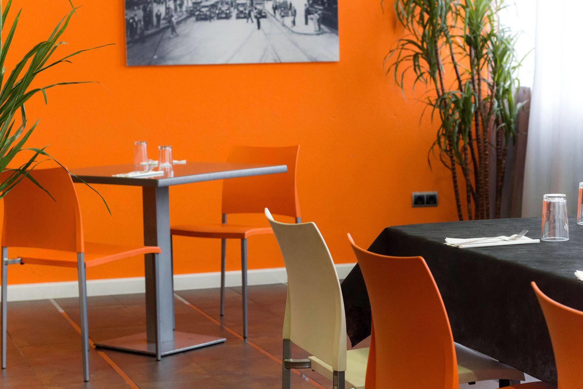 H2 Fuenlabrada Hotel ภายนอก รูปภาพ